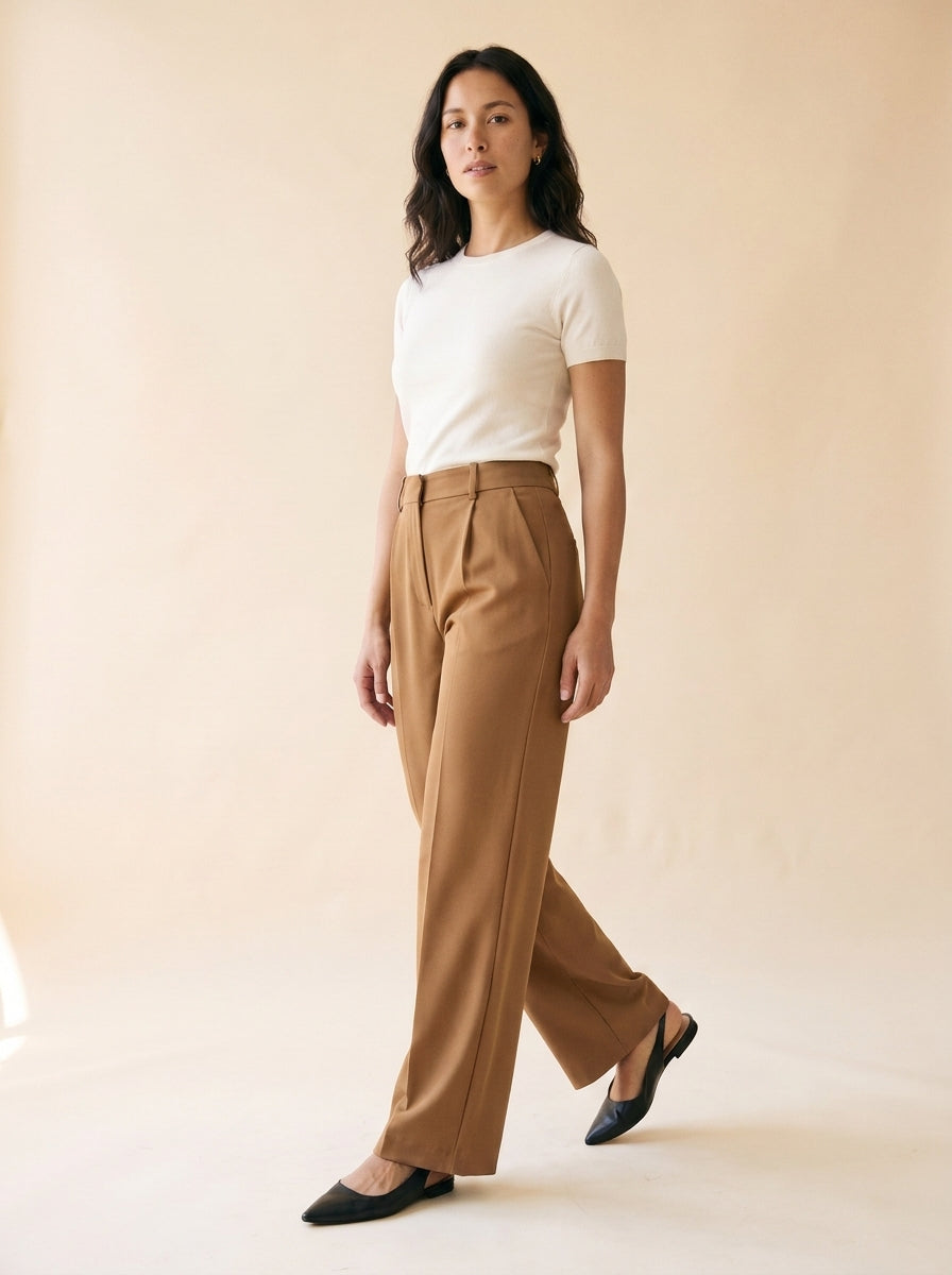 Women's High-Waist Straight Wide-Leg Trouser in Bronze - model