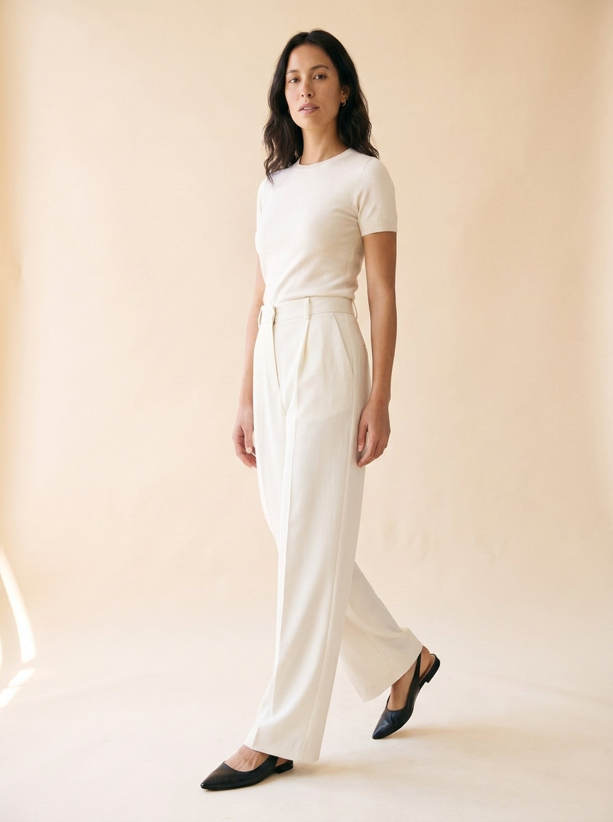 Women's High-Waist Straight Wide-Leg Trouser in White - model