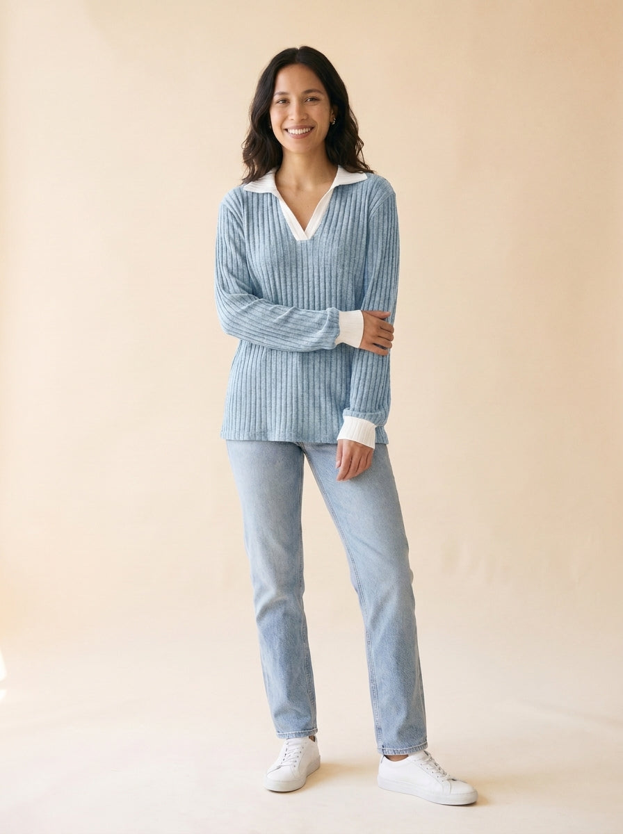 Women's Lapel Collar Relaxed Top in Light Blue - model