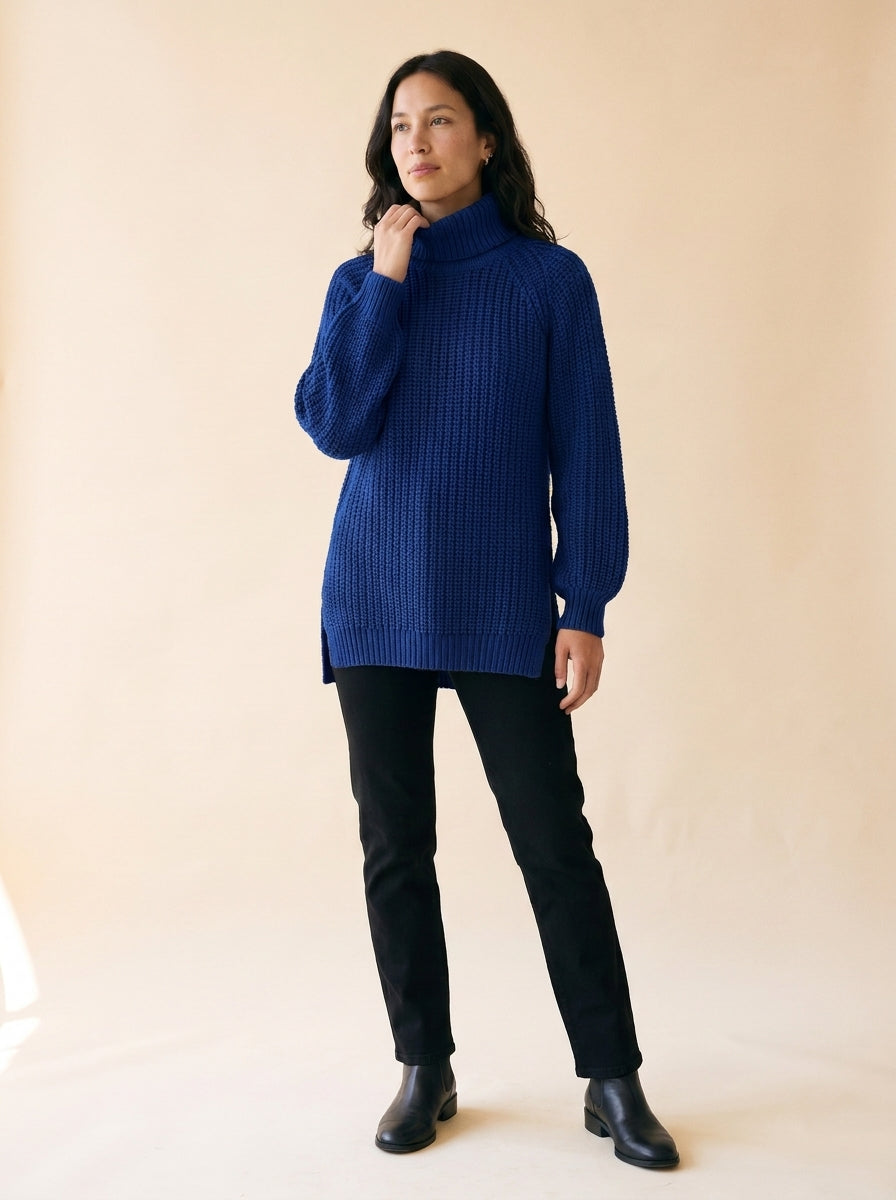 Women's Split-Hem Turtleneck Sweater in Blue - model
