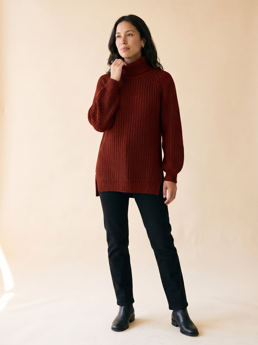 Women's Split-Hem Turtleneck Sweater in Dark Red - model