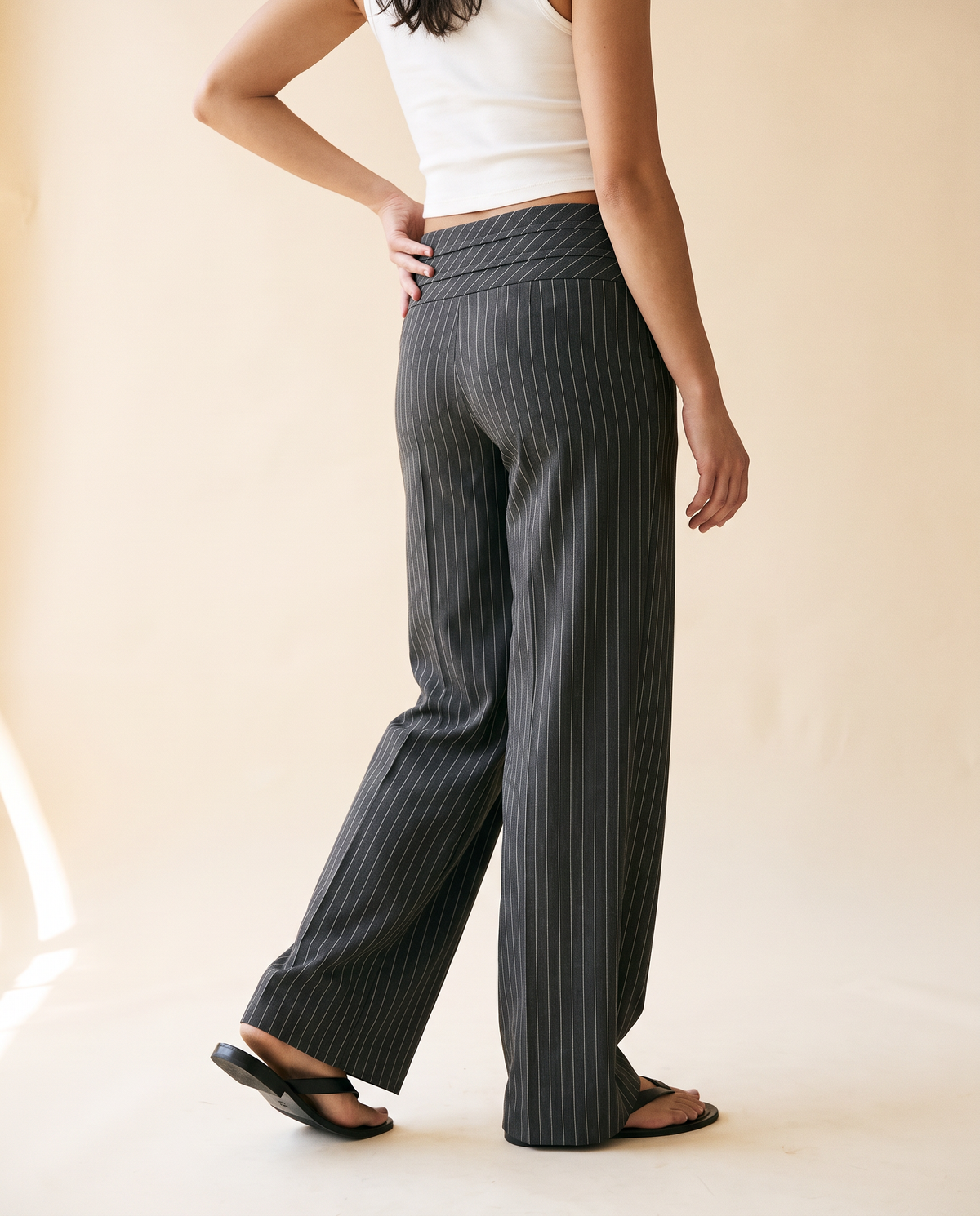 Women's High-Waisted Wide-Leg Pant in Charcoal - model second view